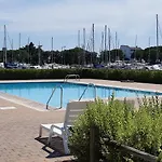 A Schiera Con Uso Piscina Holiday home *