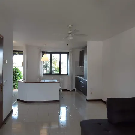 Vakantiehuis A Schiera Con Uso Piscina Aprilia Marittima