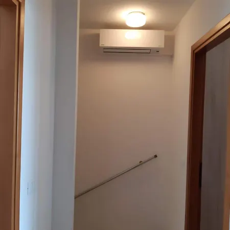 A Schiera Con Uso Piscina